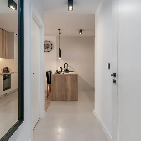 Pure - Gwiazdzista Βρότσλαβ